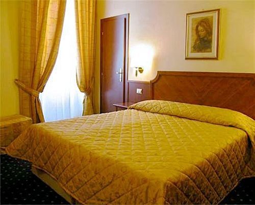 Hotel Arizona Флоренція Номер фото